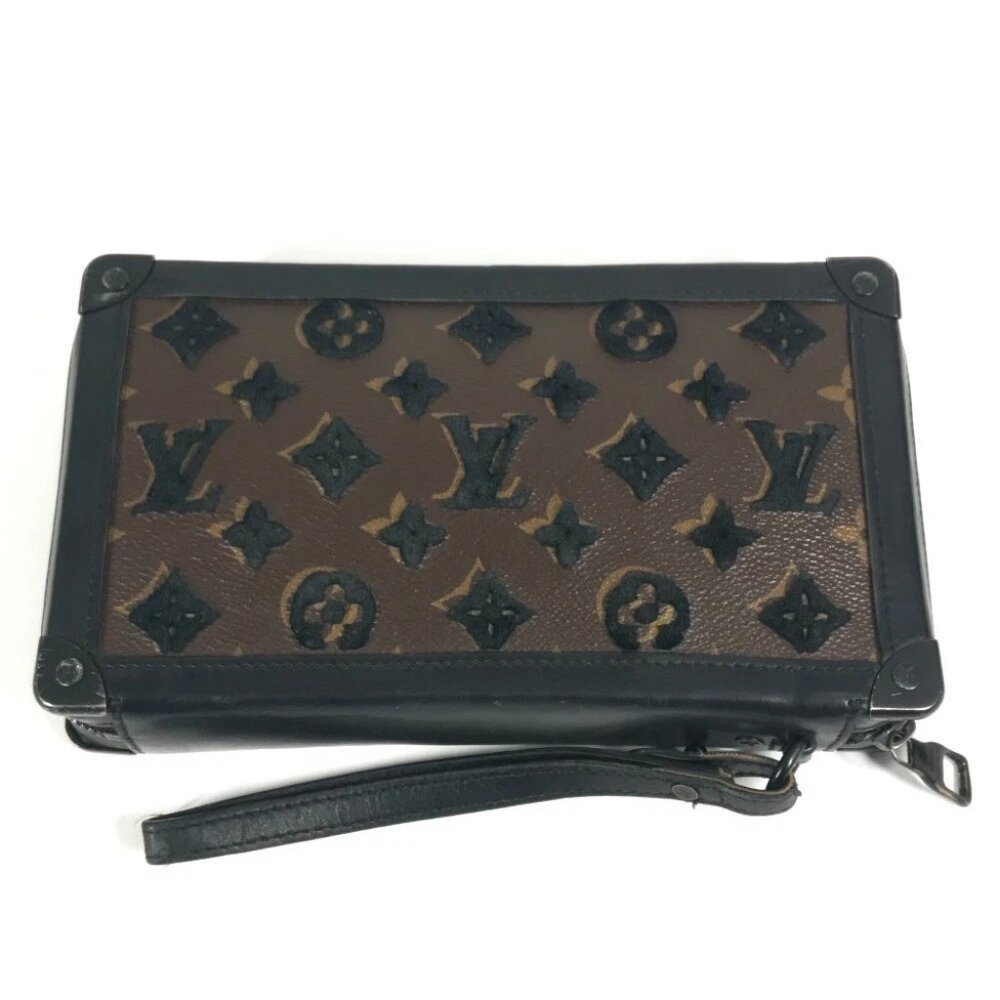 LOUIS VUITTON M45061 Monogram-Tuftage Soft Trunk-Clutch Bag Pouch with Strap - Picture 2 of 16